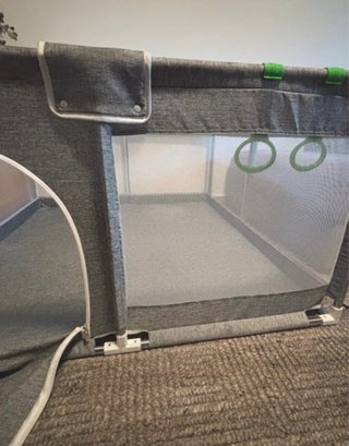 Parco per bambini grigio