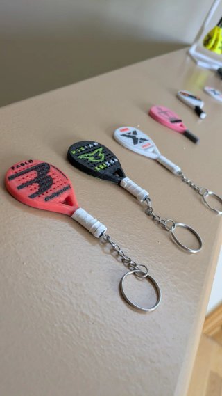 Llavero Raqueta Pádel [+ NOMBRE PERSONALIZADO]