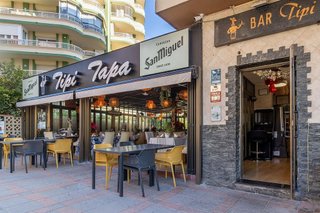 Local comercial en venta en Zona Puerto Deportivo en Fuengirola