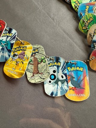 Collar oficial Pokémon Metal Tags