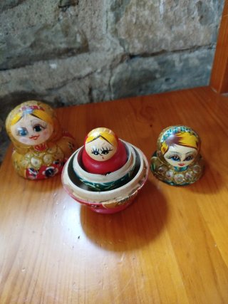 Muñecas Matrioska de madera