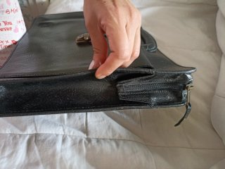 Cartera de trabajo de piel negra.MATIAS SALVA