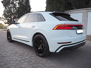 Audi Q8 60 TFSIe Black Line PERFORMANCE