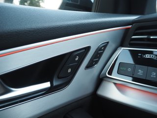 Audi Q8 60 TFSIe Black Line PERFORMANCE