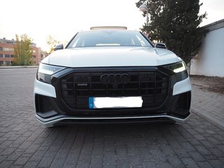 Audi Q8 60 TFSIe Black Line PERFORMANCE