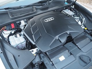 Audi Q8 60 TFSIe Black Line PERFORMANCE