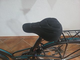 Bicicleta urbana con cesta, portabultos etc...