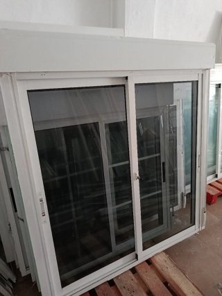 Ventana corredera aluminio cristal normal