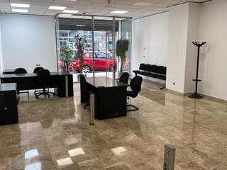Local comercial en alquiler en Ciutat Universitària en Elche