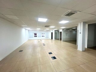 Oficina en alquiler en Tres Olivos - Valverde en Madrid