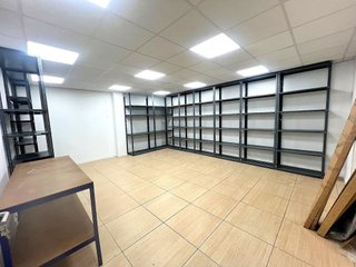 Oficina en alquiler en Tres Olivos - Valverde en Madrid