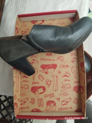 Zapatos Wonders Talla 39 Gris