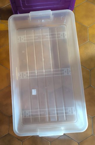 Caja de almacenamiento  plástico transparente 40L