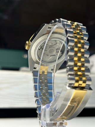 Reloj Seiko Dos Tonos Verde Esmeralda
