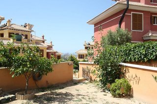 Casa pareada en venta en Cala de Finestrat en Finestrat