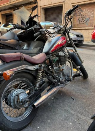 Motocicleta honda Rebel cmx 250