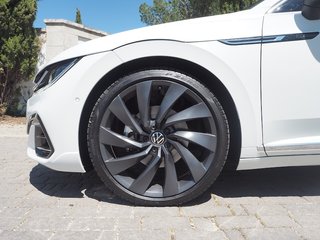 Volkswagen Arteon 2.0 TDI 200CV DSG R-LINE