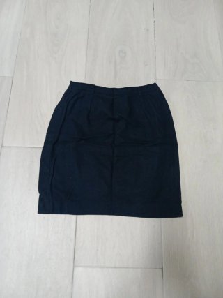 Falda mini negra