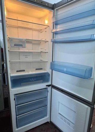 FRIGORÍFICO COMBI NO FROST MARCA BALAY EN INOX