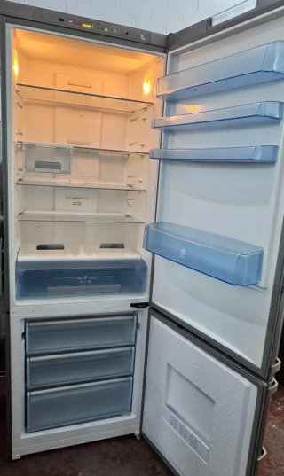FRIGORÍFICO COMBI NO FROST MARCA BALAY EN INOX