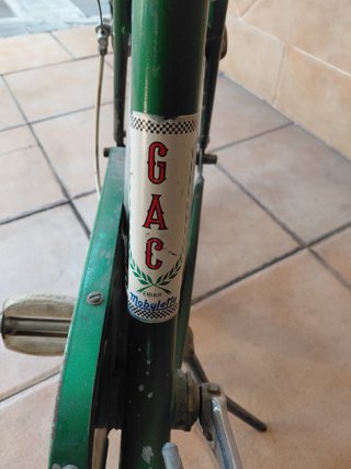 Bicicleta infantil vintage verde