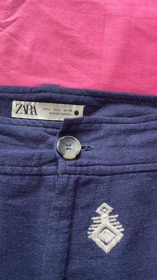 Pantalón Zara azul de lino