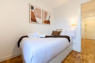 Piso en alquiler en Piovera - Conde Orgaz en Madrid