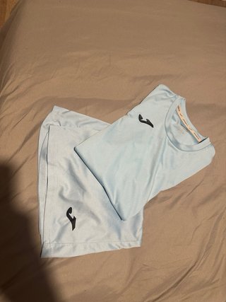 Conjunto deportivo Joma azul