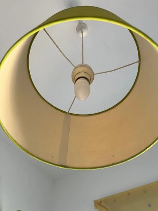 Lámparas colgante verde y otra de pared
