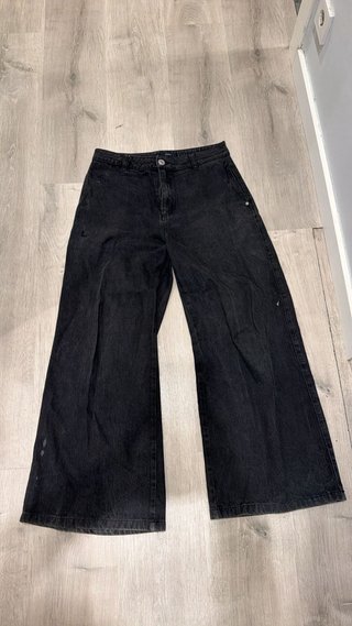 Pantalón negro Bershka bota campana