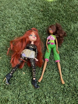 Bambole giocattolo Bratz e Winx