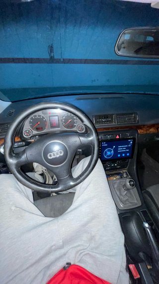 AUDI A4 AVANT 2.0