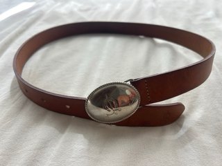 Cinturón Marrón y Plateado