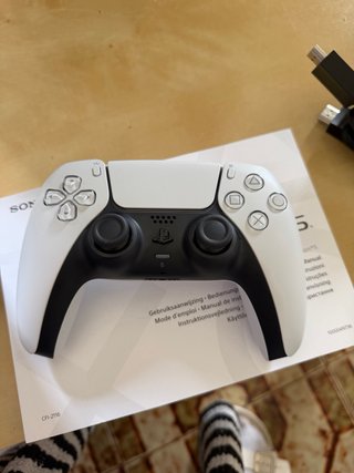 PlayStation 5 Digital Edition Bianca