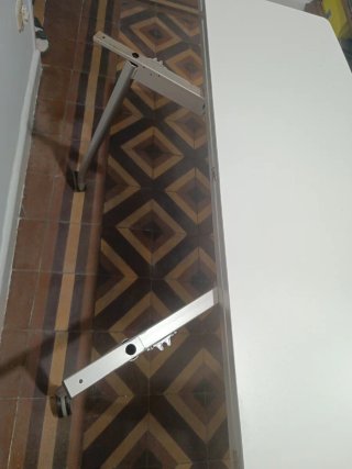 Mesa auxiliar plegable blanca