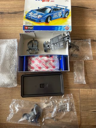 Maqueta Bugatti EB110 (1991) Bburago 1/24