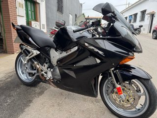 Honda VFR 800 vtec