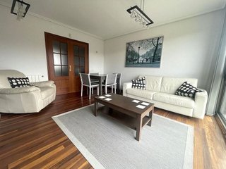 Piso en alquiler en Valdenoja - La Pereda en Santander