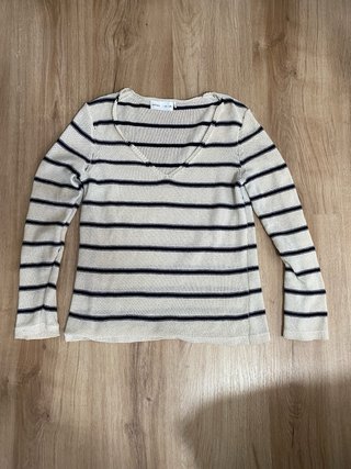 Blusa tipo jersey de punto a rallas de Lefties