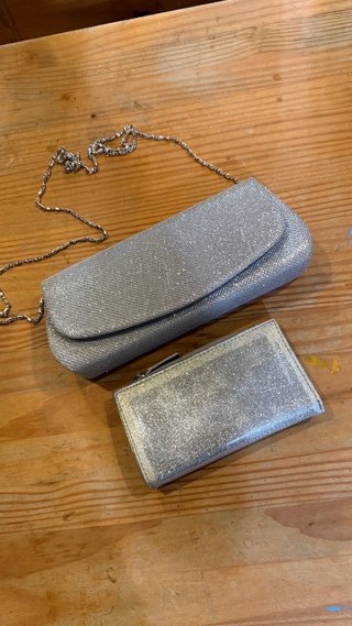 Conjunto fiesta plata bolso y tacones