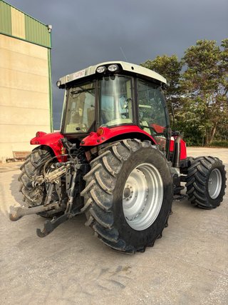 Tractor Massey Ferguson 5712 SL