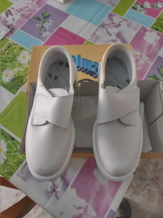 Zuecos Sanitarios Kalma Talla 38 Blancos