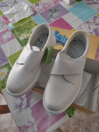 Zuecos Sanitarios Kalma Talla 38 Blancos