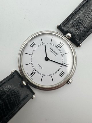 Reloj Van Cleef & Arpels Paris Esfera Blanca