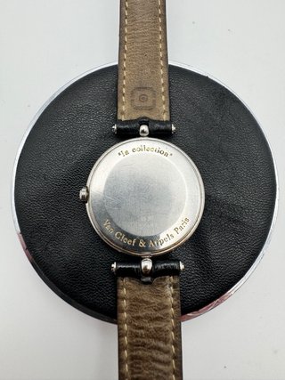 Reloj Van Cleef & Arpels Paris Esfera Blanca
