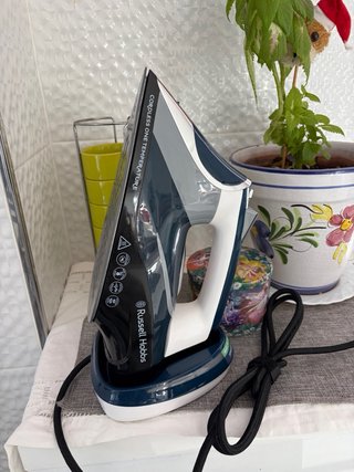 Plancha Russell Hobbs sin cable
