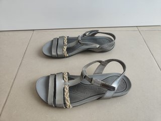 Sandalias Clarks Tealite Grace Plata