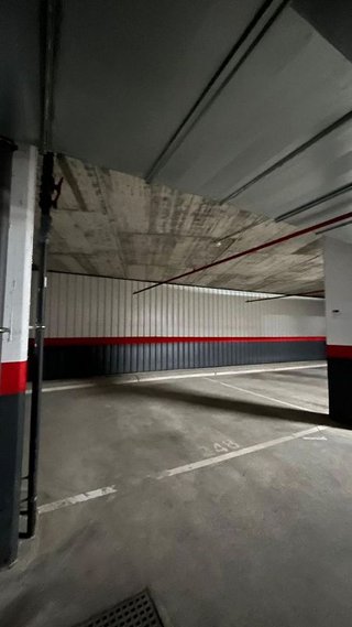 Garaje en venta en Puerto de la Torre - Atabal en Málaga