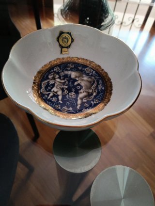 Centrotavola Limoges decorato a mano