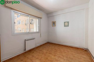 Piso en venta en Camino de Ronda - Rosaleda en Granada